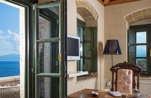 Monemvasia Hotel | Moni Emvasis Luxury Suites