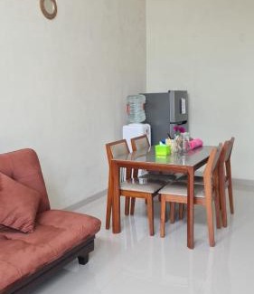 Sidomulyo House | Monica's Villa Sultan Junrejo Batu