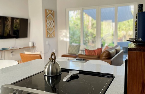 Rural Estates Cottage | Moninanu - Modern Wooded Cottage in North Naples
