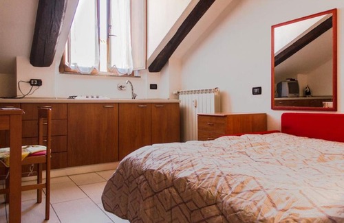 San Salvario Apartment | mono Rosso