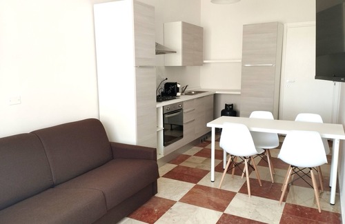 Comiso Apartment | Monolocale con divano letto e cucina
