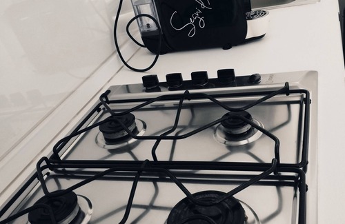 Comiso Apartment | Monolocale con divano letto e cucina