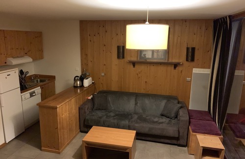 Montchavin Apartment | Montchavin Stunning Modern Ski Flat 47M/2 Breathtaking views Sleeps 6 people.