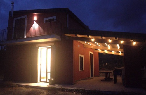 Ragalna House | Monte Arso houses. relaxing houses on Etna volcano nestled in the forest and orchard