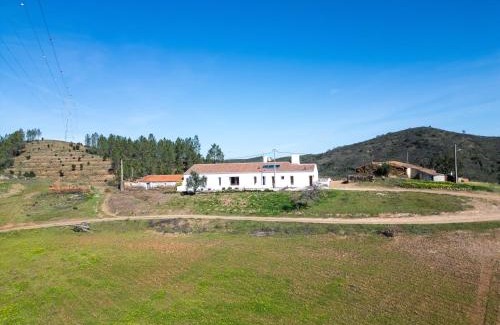 Luzianes House | Monte de Torquines - Casa de Campo by Urban Beach Rentals