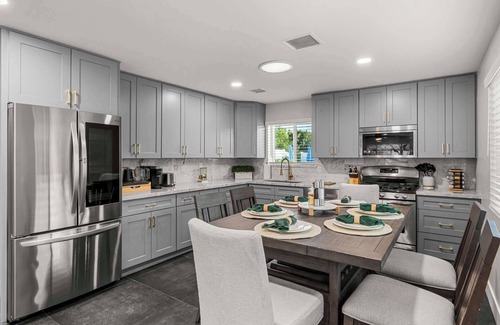 Arcadia Lite House | Montecito Luxe: 3-Villa Retreat w/Pool Courtyard