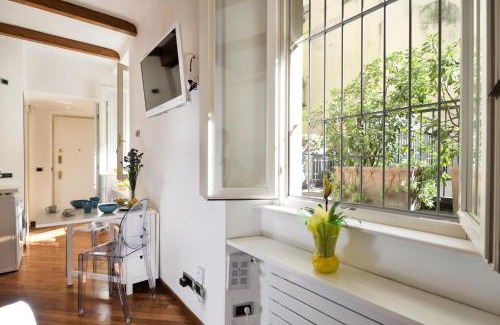 Scala Apartment | Montenapoleone Suite in the heart of Milan - Best Location Possible