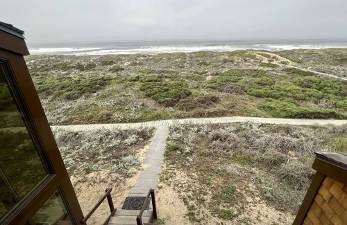 Castroville House | Monterey Bay House on Miles of Secluded Beach