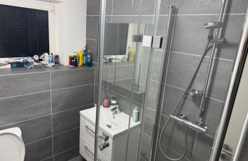 Ottweiler Apartment | Monteurwohnung bis zu 6 Personen