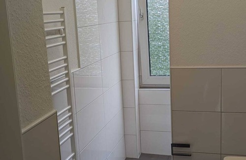 Osnabrueck Apartment | Monteurzimmer mit Fast Wlan, Einzelbetten, Smart TV je Zimmer, Osnabrück