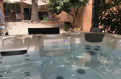Gianicolense Apartment | MONTEVERDE GUESTHOUSE: Spacious Villa in Rome Center !