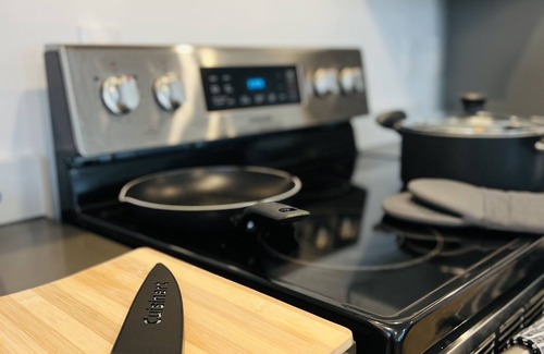 Metzger House | Monthly new constructed 3br/1ba adu w/central ac/heat