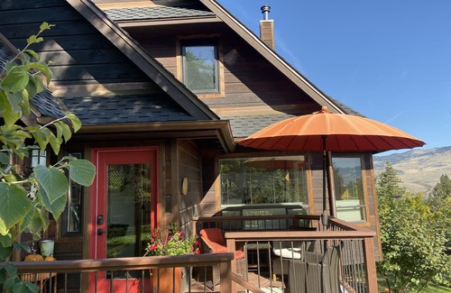 Ashland House | Monthly rental offering privacy and views near Ashland Plaza.