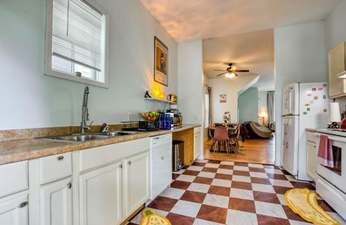 Metropolitan House | Monthly Stays! - Stylish Home Near DT & River St - 2 King Beds - Massage Chair - Games