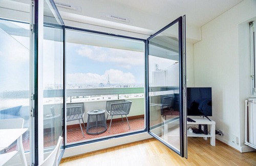 Necker Apartment | Montparnasse - Eiffel Tower view - Balcony