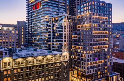 Quartier des Spectacles Apartment | Montreal - C Lofts Le Smith 2 Bedroom