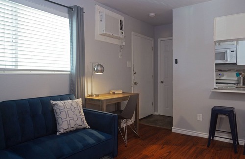 Montrose Apartment | Montrose Simulation Studio! Medical Center 43 ⭐️⭐️⭐️⭐️⭐️