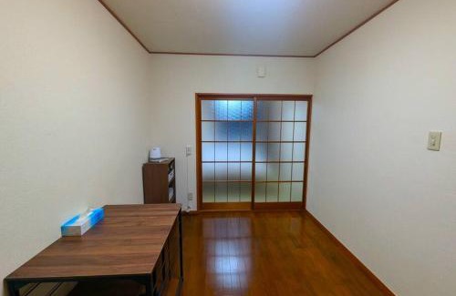 Takatsu Apartment | Moon Rising 102