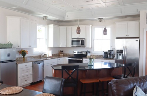 Edisto Island House | Moon Tide|Oceanfront Showplace|Dog Friendly|Elevator|Rooftop Deck|Family-Friendly Amenities