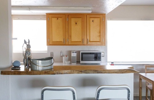 Joshua Tree House | Moon View Bungalow. Enjoy dark skies!