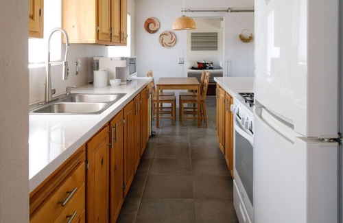 Joshua Tree House | Moon View Bungalow. Enjoy dark skies!
