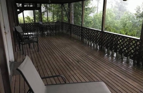Quitman Apartment | Moonlight Ridge Lodge at Greers Ferry Lake