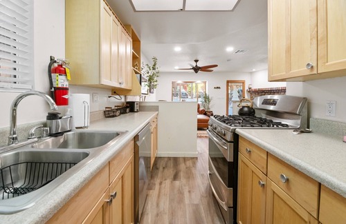 Big Bear Lake Cabin | Moonridge Pines Cabin +Fireplace + 5 min to Summit