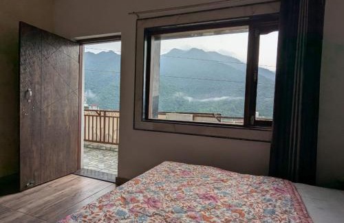 Tapovan Hotel | MOONSHIVA STAY and CAFE