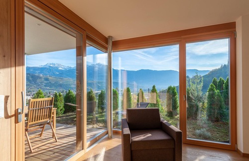 Marlengo Ski Chalet | Moosbichlerhof new chalet 55 sqm, panoramic view, pool near Merano, Merano Card.
