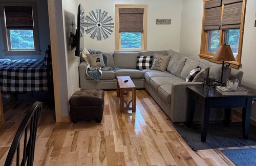 Rangeley House | MOOSE CALL INN, Cozy 2bedroom house in Rangeley, snowmobile from the front door!