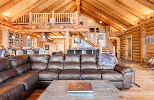 Breckenridge House | Moose Creek Lodge, 5 min to free skier parking