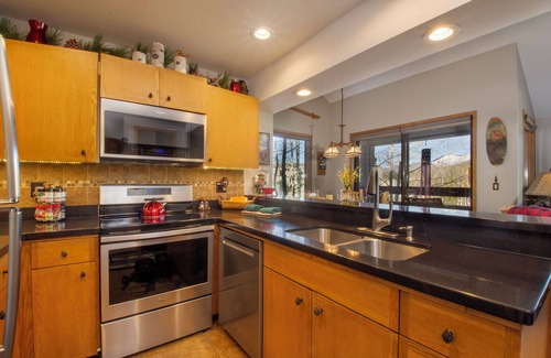 Winter Park Condo | Moose Haven! 2 bedrooms, walk to Main Street, mt views