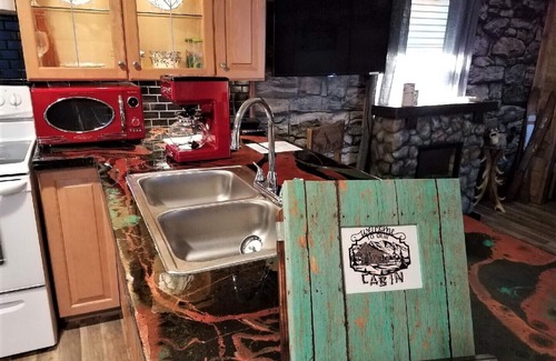 Dade City House | ★Moose Haven Cabin★ Garden & Hiking Trail ★