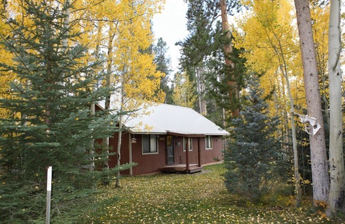 Grand Lake House | Moose Manor-Beautiful, Relaxing, Private, Clean!Family & Pet Friendly-Low Rates
