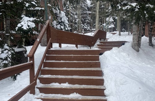 Brian Head Condo | Moose Manor-Giant Steps Lifts and Lodge is directly across from this Condo.