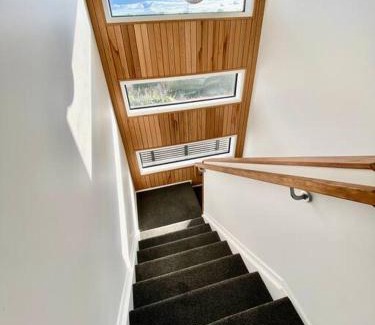 Hamilton Apartment | Morden spacious new house