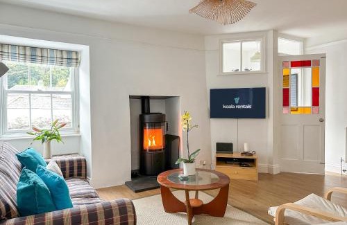 Cawsand House | Mordros Cawsand Cottage, Steps from the Beach