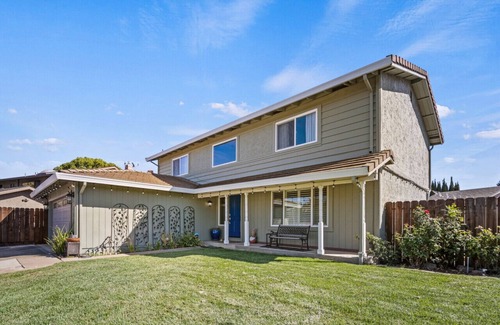 Morgan Hill House | Morgan Hill Retreat | Spacious & Private