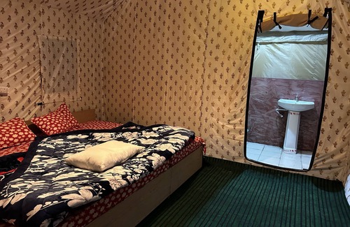 Auli RV Rental | Morning Glory camping and trekking