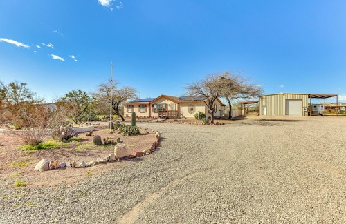 Morristown House | Morristown Home w/Private Pool & Covered Patio!