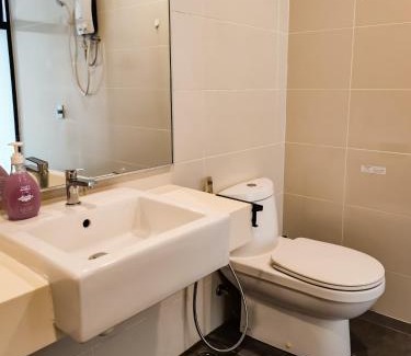 Central District Apartment | Mosaic Southkey Midvalley By Elegant Johor Bahru