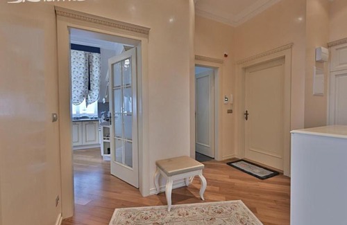 Karlovy Vary Apartment | Moskevska 13