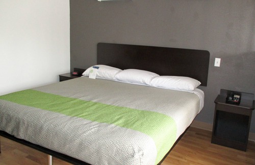 Alexandria Hotel | Motel 6 Alexandria, LA - South