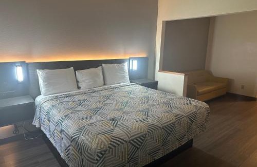 Anderson Hotel | Motel 6-Anderson, IN - Indianapolis