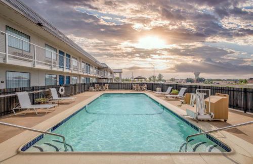 Euless Hotel | Motel 6-Euless, TX - Dallas