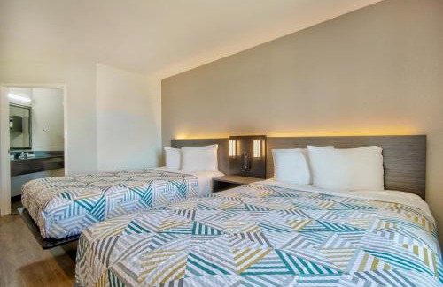 Harlingen Hotel | Motel 6-Harlingen, TX