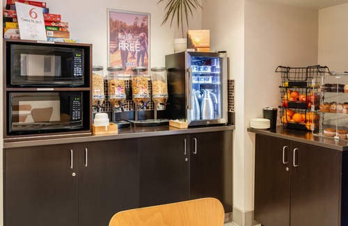 Headingley Hotel | Motel 6 Headingley, MB - Winnipeg West