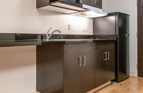 Headingley Hotel | Motel 6 Headingley, MB - Winnipeg West