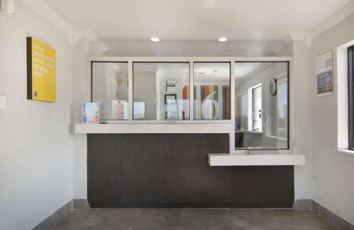 Lancaster Hotel | Motel 6-Lancaster, TX - DeSoto - Lancaster
