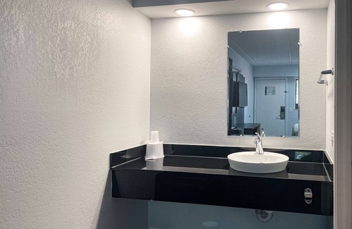 Medical District Hotel | Motel 6 Memphis, TN - Downtown